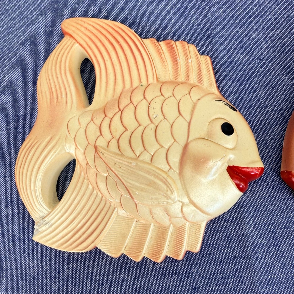 Miller Studio Kissing Fish Vtg Chalkware Set 2 MCM Kitsch **FLAWED READ - Picture 3 of 12